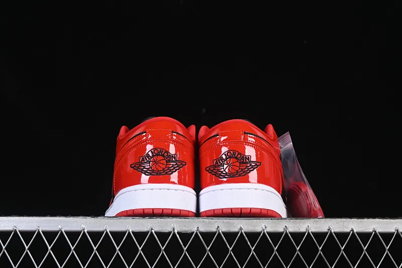 All categories Air Jordan Jordan series basketball shoes Air Jordan 1 Low Air Jordan 1 Low AJ1 Joe 1 patent leather black and red low-top cultural casual sneakers HV4089-006